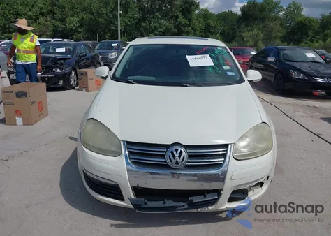 2008 Volkswagen Jetta Se/Sel from USA, damaged, VIN 3VWRM71K58M083712